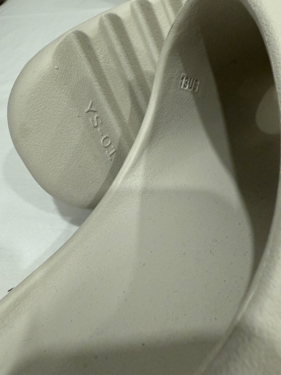 Used W/O Box! Men\'s Yeezy YS-01 Beige Cream Comfy Summer Sandal Slides Size 13 main image 6